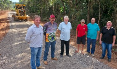 Readequação de estrada atende antiga demanda da Linha Braço do Norte