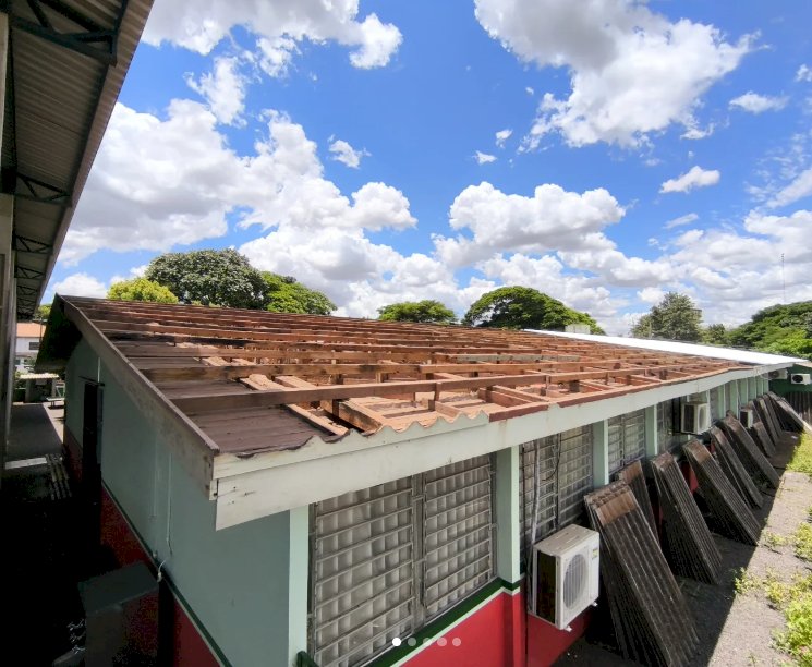 Prefeitura substitui cobertura da Escola Municipal Waldomiro Liessen