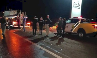 Acidente na PR-491 envolve dois carros e deixa motoristas feridos  proximo a Nova Santa Rosa