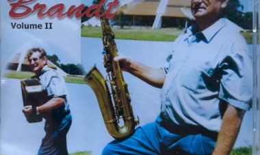 Depois de quase 20 dias internado, o músico e saxofonista Osvaldo Brandt está em casa, em processo de recuperação.