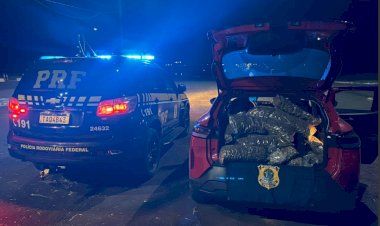 PRF prende homem com quase 100 kg de droga após perseguição na região