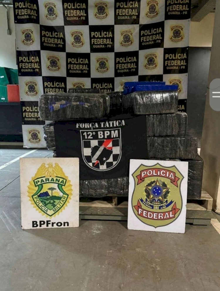 BPFRON e Polícia Federal apreendem embarcação com mais de 440 kg de maconha em Foz do Iguaçu