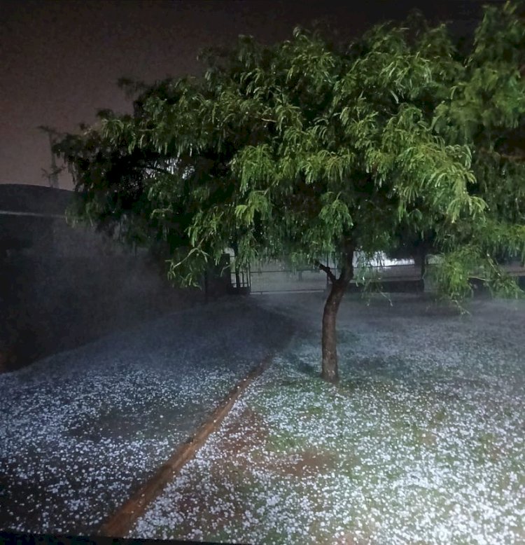 Chuva  já atinge media de 50 mm e granizo no PY
