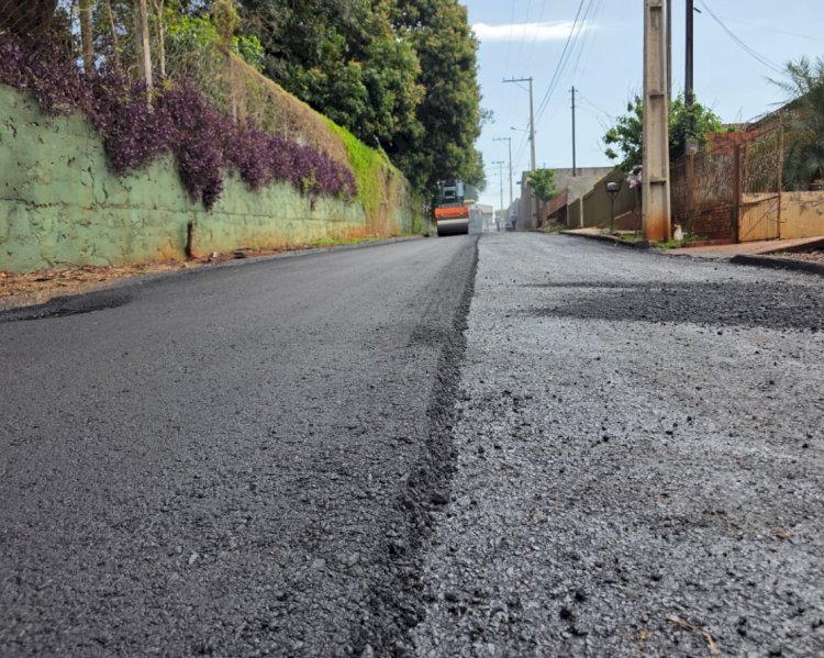 Mais  um Loteamento de Marechal Cândido Rondon  recebe recape asfáltico