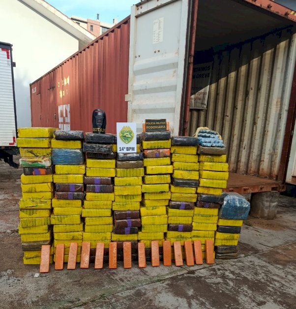 Polícia Militar apreende mais de 1,1 tonelada de maconha em carreta na BR-277