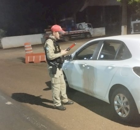 Operação Lei Seca fiscaliza 57 veículos e registra múltiplas infrações na região