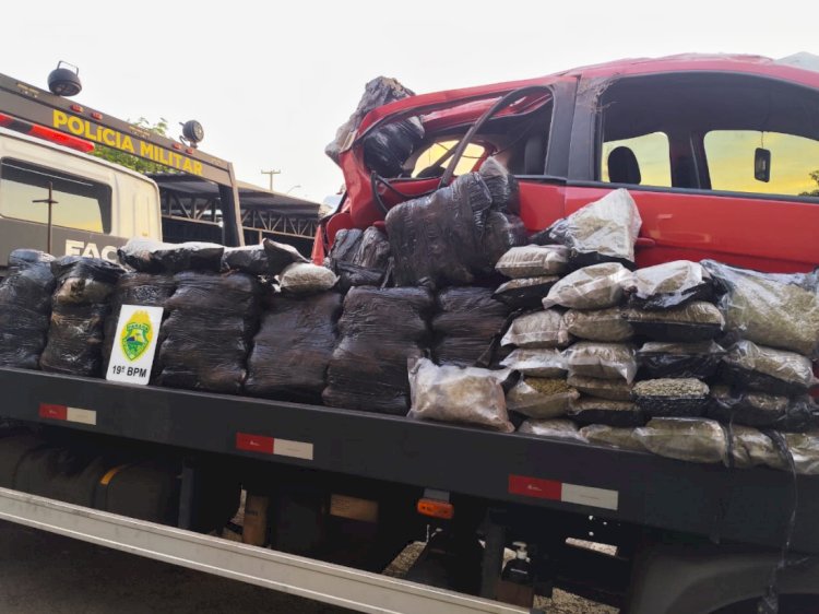 Polícia apreende 134,75 kg de maconha após acidente no distrito de Vila Nova, em Toledo